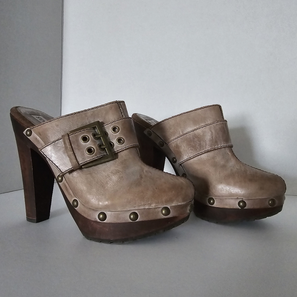 Steve Madden Dakkota Leather Platform Side Buckle Clogs Size 9.5